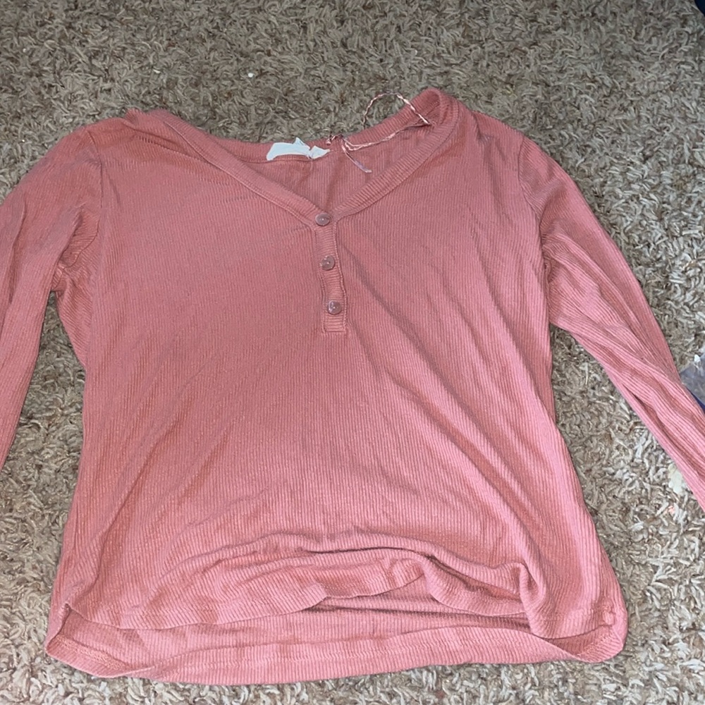 Salmon covered good condition. Have nowhere to wear it.